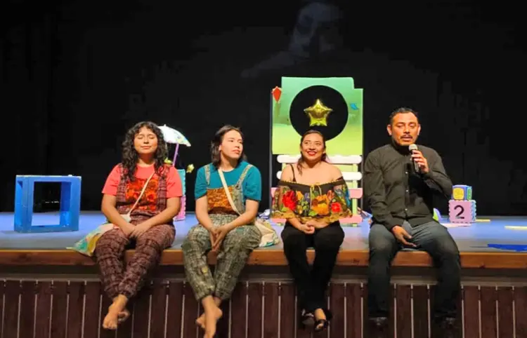 Con éxito presentan Nueve estrellas
