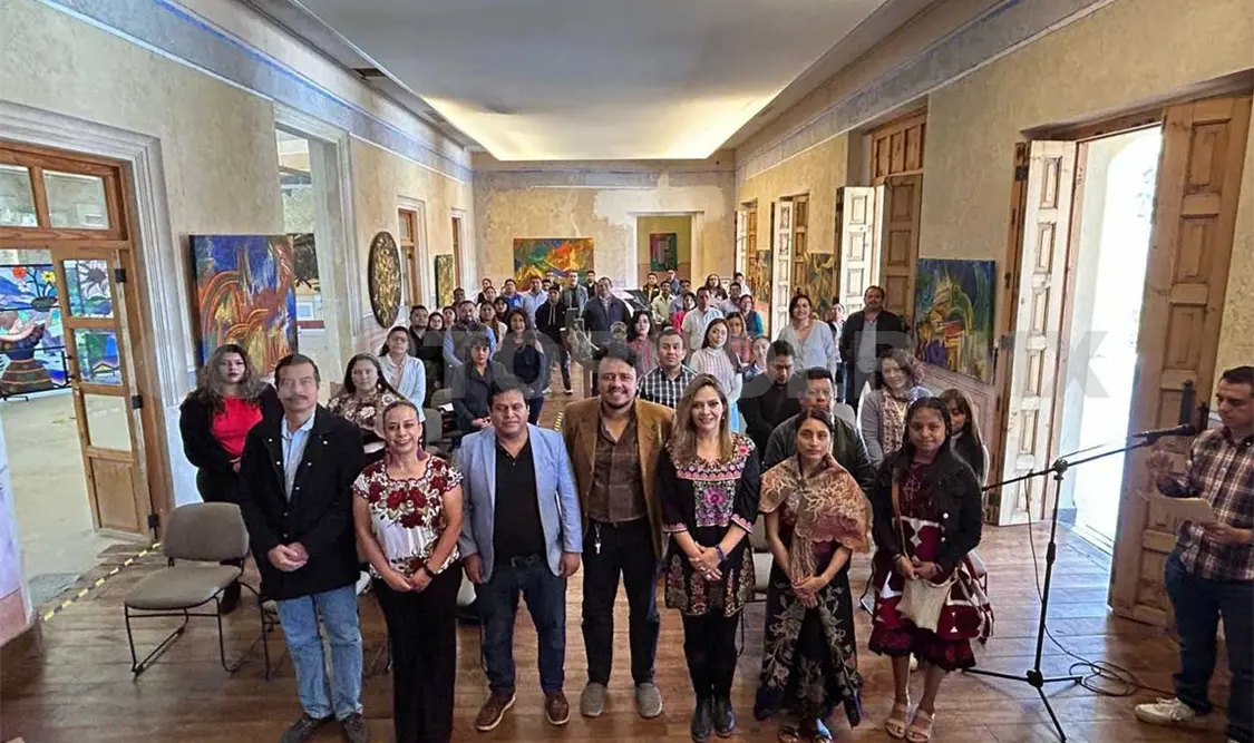 Realizan entrega simbólica de acervos bibliográficos