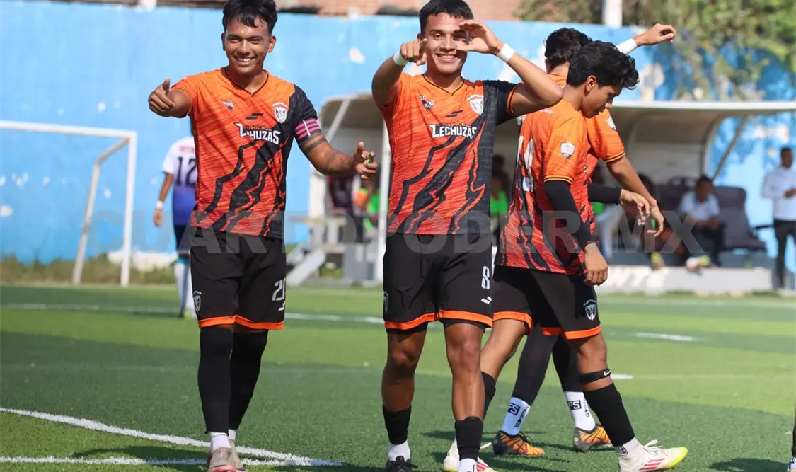 Lechuzas remonta y vence a Nutrias: 3-2