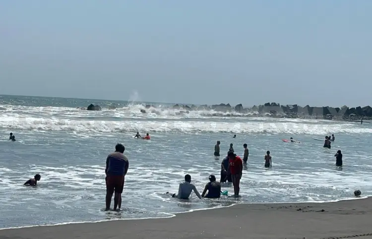 Restringen ingreso al mar por elevado oleaje