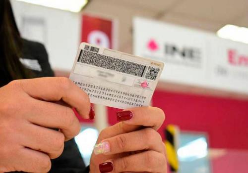 Preocupa a INE nueva CURP con datos biométricos