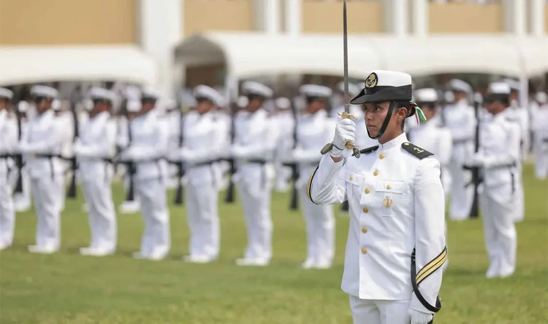 El titular de la Semar destacó que los cadetes son la prueba del patriotismo, el cual es atemporal, es para siempre y está más vivo que nunca. Cortesía