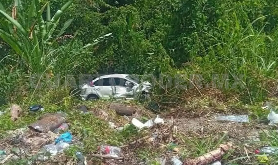 Se estrella en una combi tras falla en los frenos