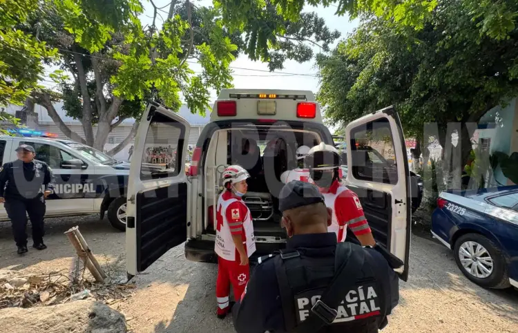Tunden a golpes a oficial vial en Los Pájaros