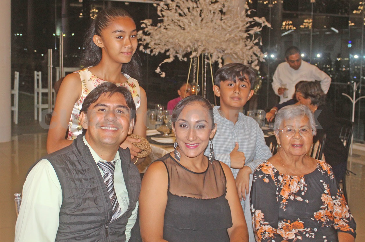 Felices XV años
