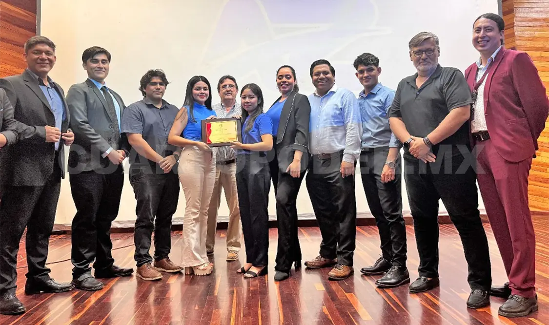 Presentan casa productora Aula Z