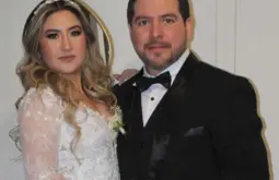 Karen y Enrique brindaron por el amor