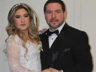 Karen y Enrique brindaron por el amor