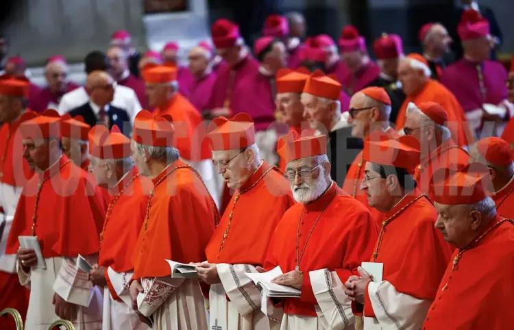 Cardenales se preparan para elegir al sucesor del Papa Francisco con esperanza y responsabilidad