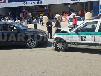 No tiene precaución y sedán hace corte de circulación