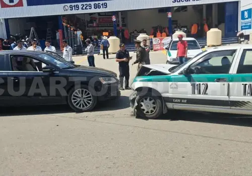 No tiene precaución y sedán hace corte de circulación