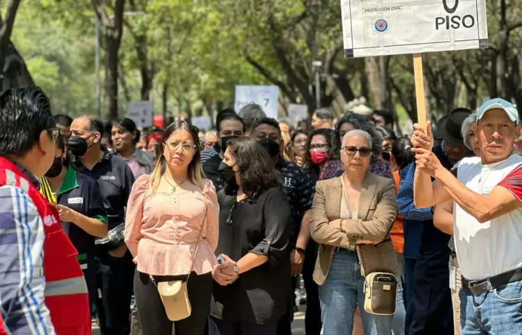 Enviarán mensaje a celulares por el Simulacro Nacional