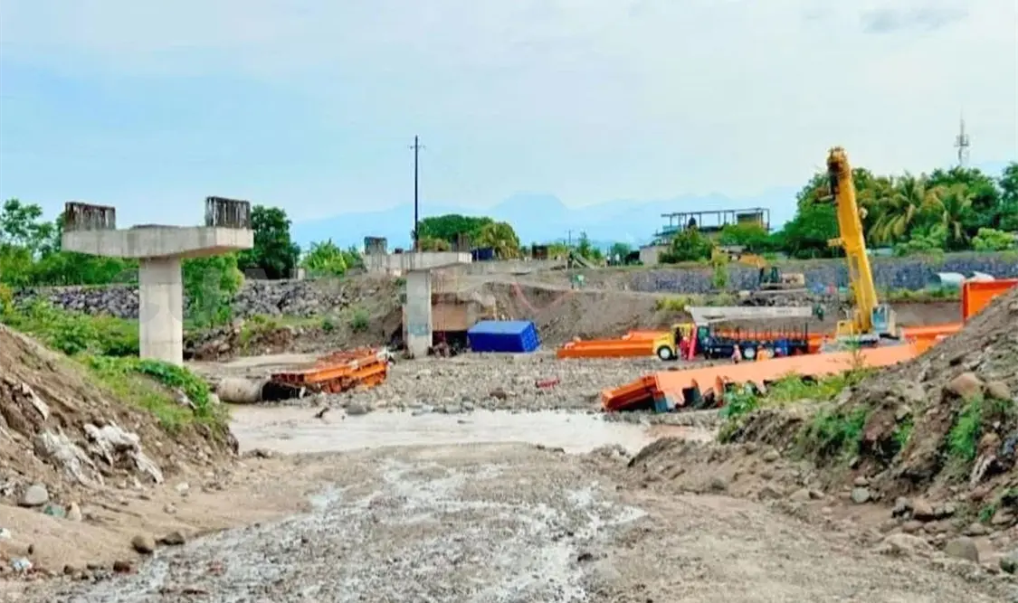 En esta zona del Soconusco se presentó una fuerte lluvia que causó inundaciones, derribamiento de postes y encharcamientos. Ramón García / CP