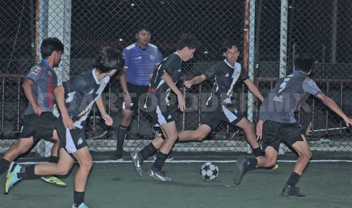Con gran expectativa, Galaxy y Reyes Magos se verán las caras en la final del torneo sabatino nocturno de la Liga Palapa de Futbol 7. Cortesía.