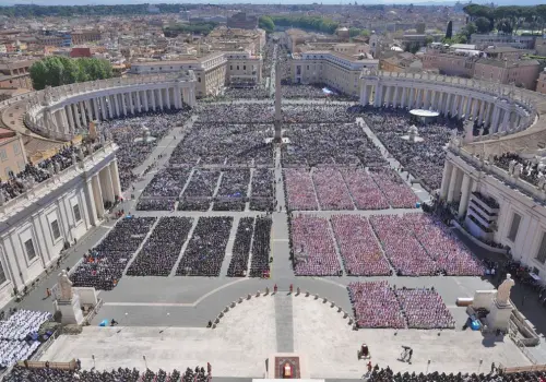 Líderes mundiales acuden al funeral del papa