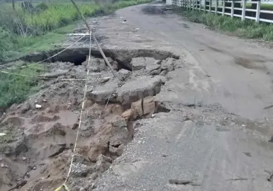 Lluvias dañan caminos en zona baja de Huixtla