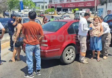 Se estrellan vehículos en el libramiento Sur