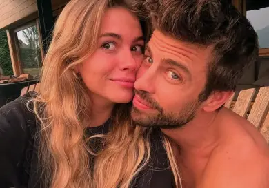 Piqué y Clara Chía siguen juntos
