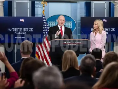 Trump firma orden ejecutiva contra ciudades santuario para inmigrantes