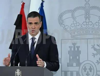 Pedro Sánchez llama a la calma y al civismo tras masivo apagón en España