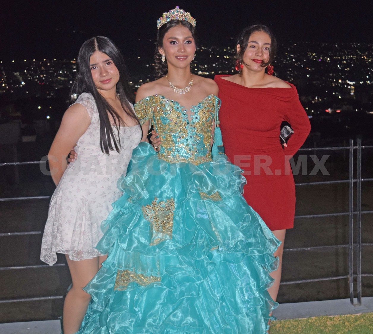 Jatziri llega a la edad de las ilusiones