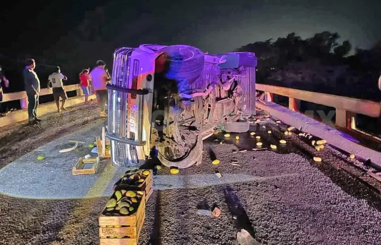 Camioneta se accidenta por falla mecánica