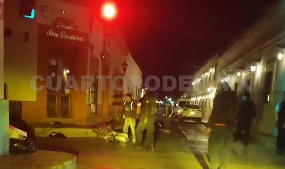 Motos se impactan entre sí; dos fracturados