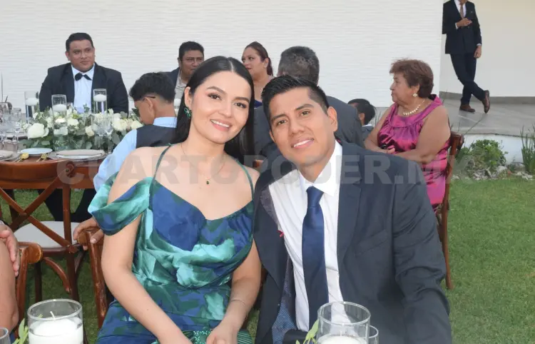 Bello enlace de Fernando y Yuridia