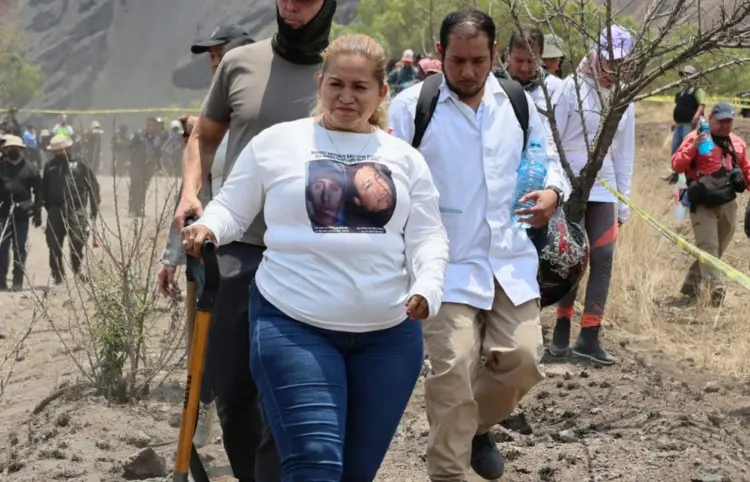 Declaran persona no grata a Ceci Flores