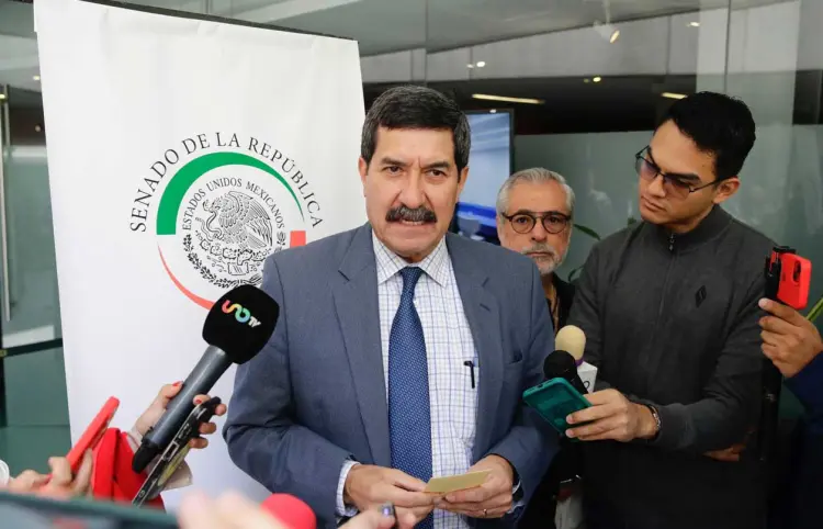 Senadores detallan ruta de foros de Ley de Telecom