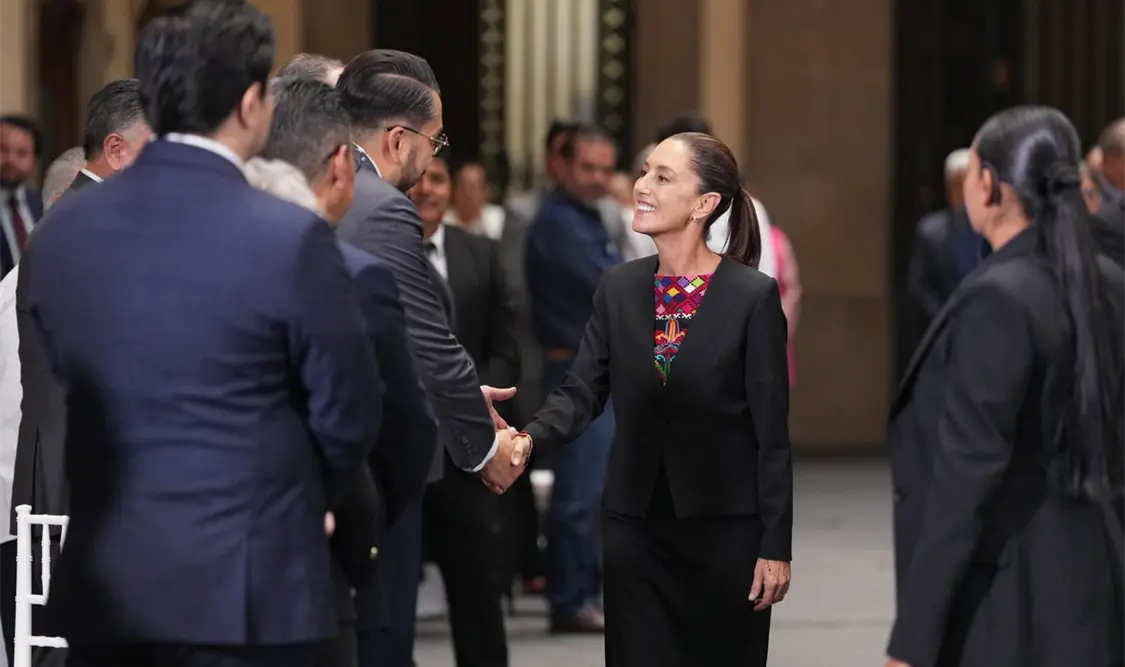 Líderes obreros reconocen a Claudia Sheinbaum por impulsar mejoras salariales y libertad sindical. Cortesía