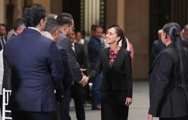 Líderes sindicales respaldan a Sheinbaum