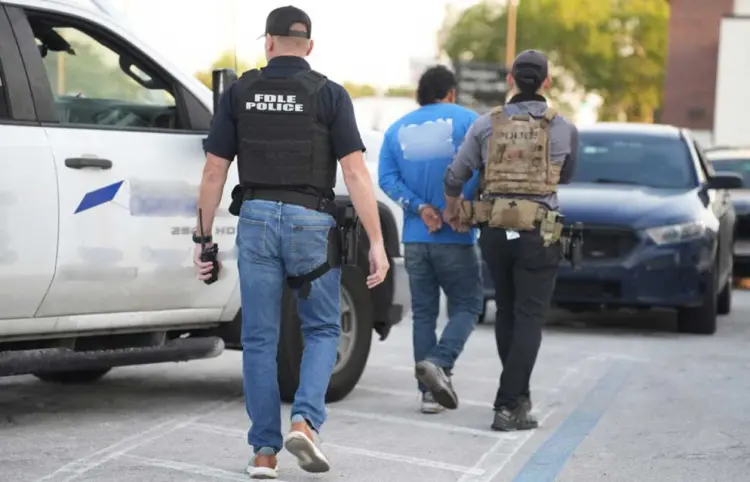 Operativo migratorio deja más de mil detenidos