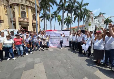 Trabajadores reclaman pago de bono Bienestar