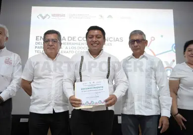 Capacitan a docentes en innovación tecnológica
