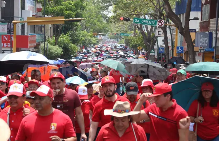 Conmemoran el 1 de mayo con marchas