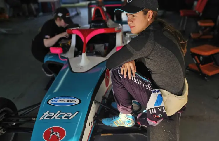 Ivanna Richards, lista para volar en su monoplaza