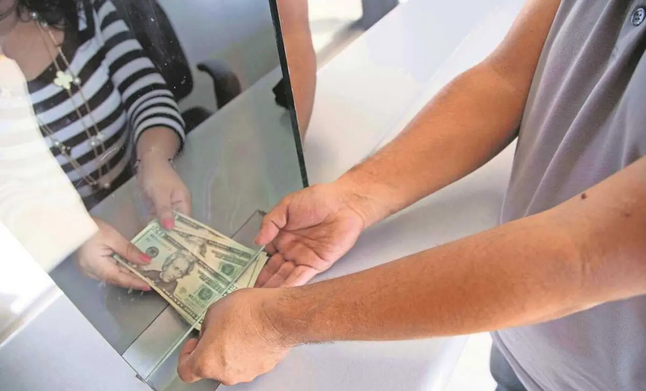 Llegan de nuevo a los cinco mil millones de dólares en marzo