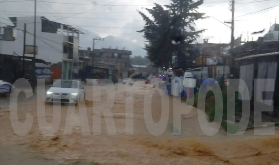 Aguacero provoca encharcamientos y contratiempos