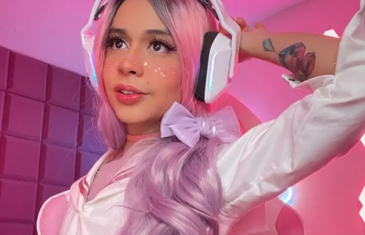 Crystal Molly