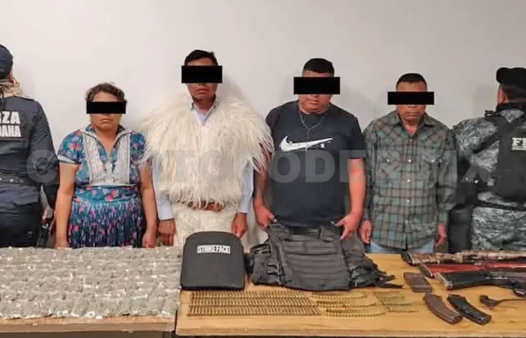 Detienen a cuatro con narcóticos y arsenal