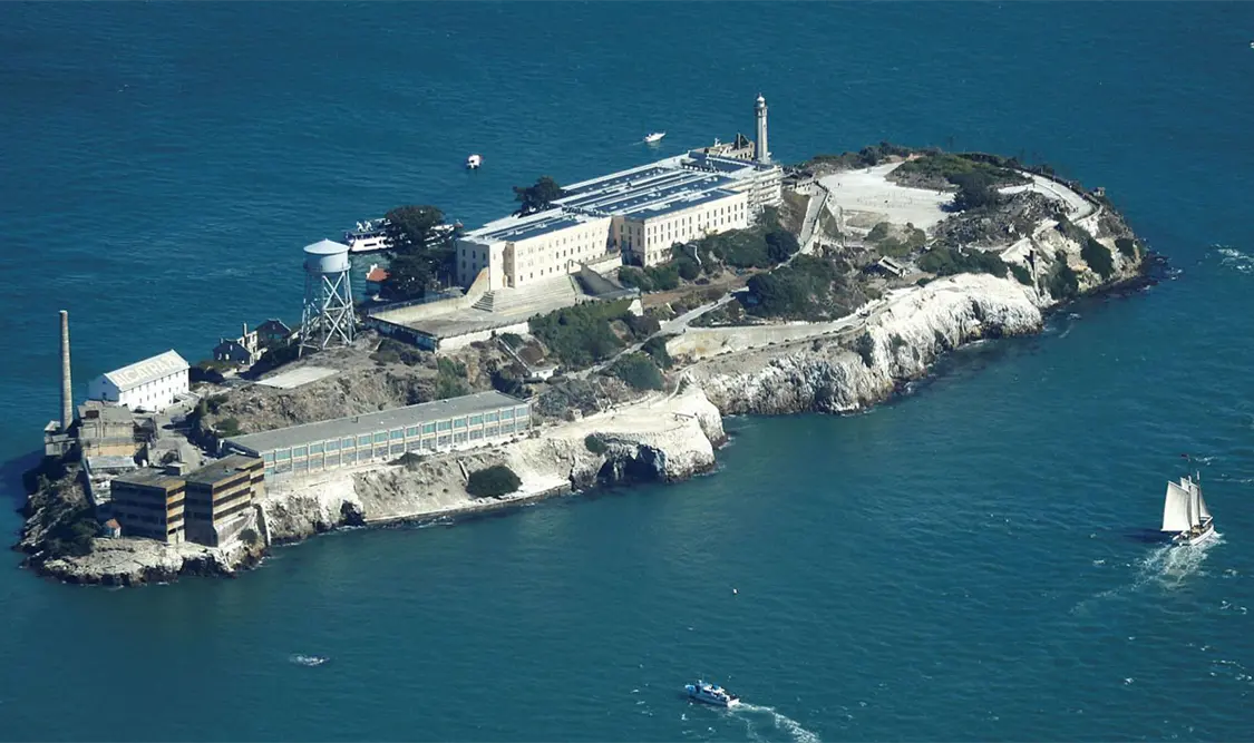 Trump ordena reabrir la prisión de Alcatraz