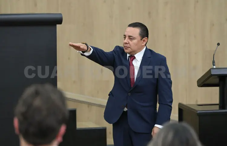 Analizan ampliar penas por delito de feminicidio