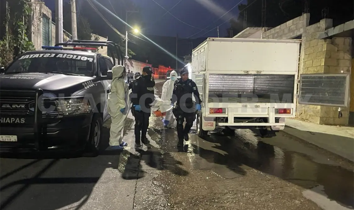 Lo matan a cuchilladas en Paseo del Bosque