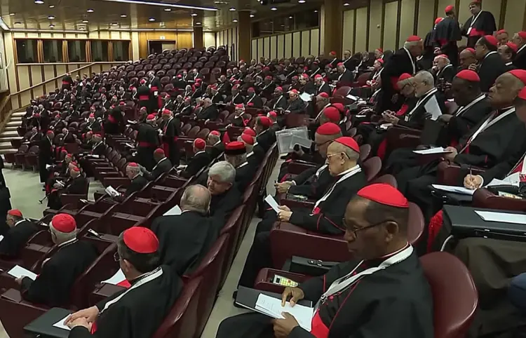 Cardenales listos para elegir al sucesor del papa