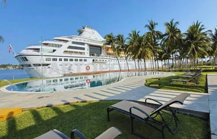 Arriba crucero Odyssey a Puerto Chiapas