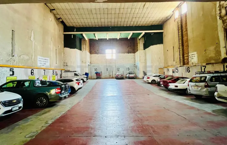 Cine Rex, convertido en estacionamiento