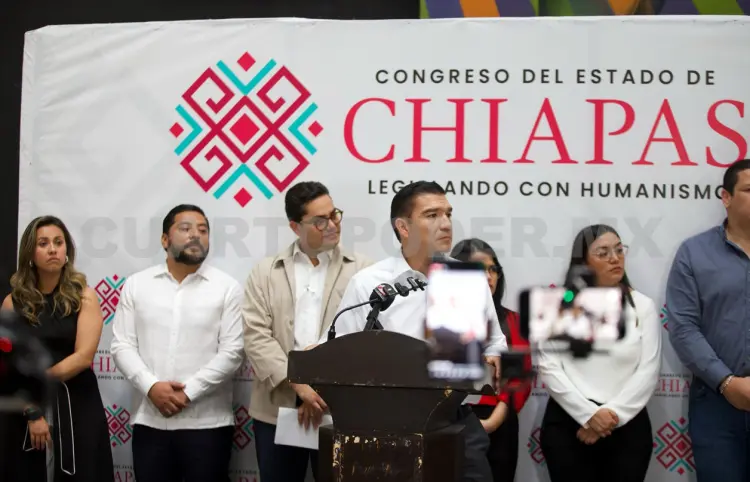 En tiempo y forma, entregan cuenta pública