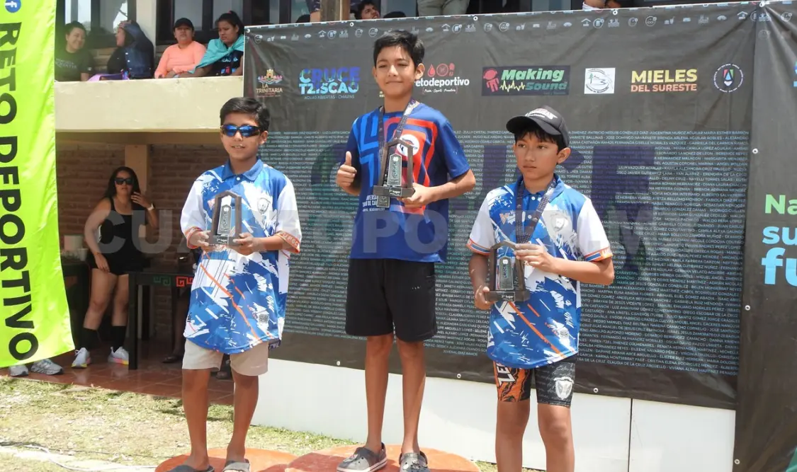 Delfines capturan 19 podios en aguas abiertas