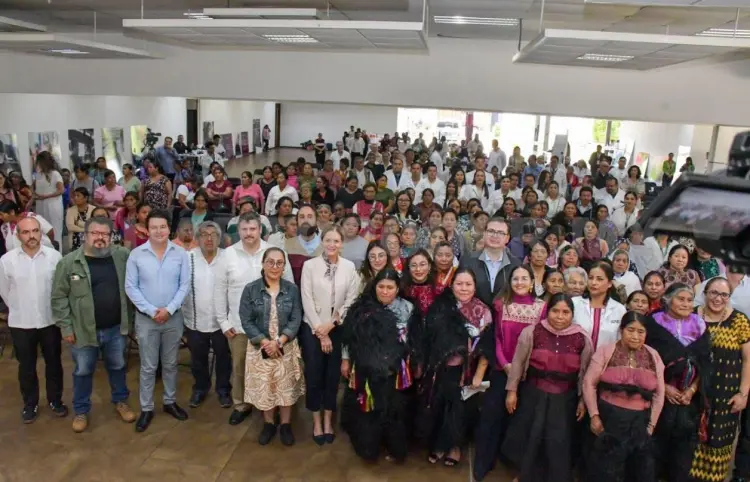 Reconocen el trabajo de las parteras